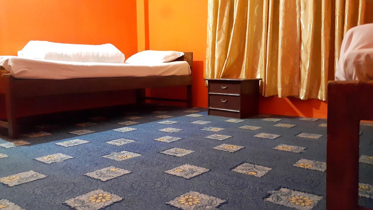 Hotel Bishram Покхара Экстерьер фото